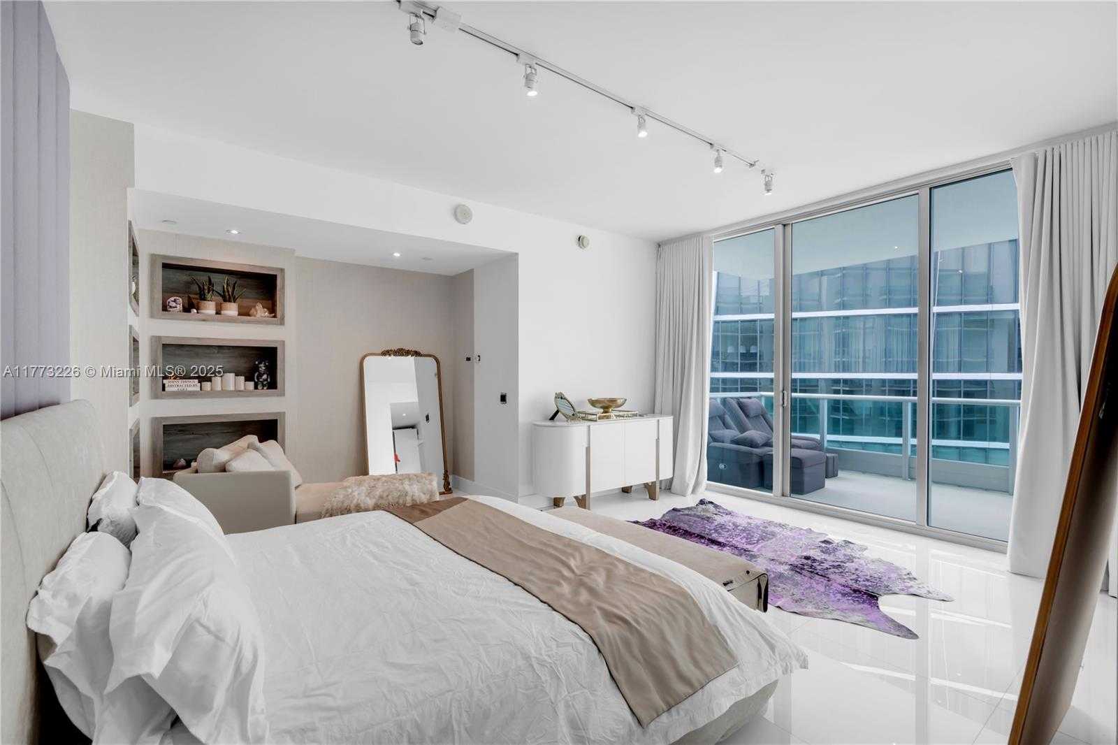 Small Image of 900 BISCAYNE BLVD #6109, Miami Number 13