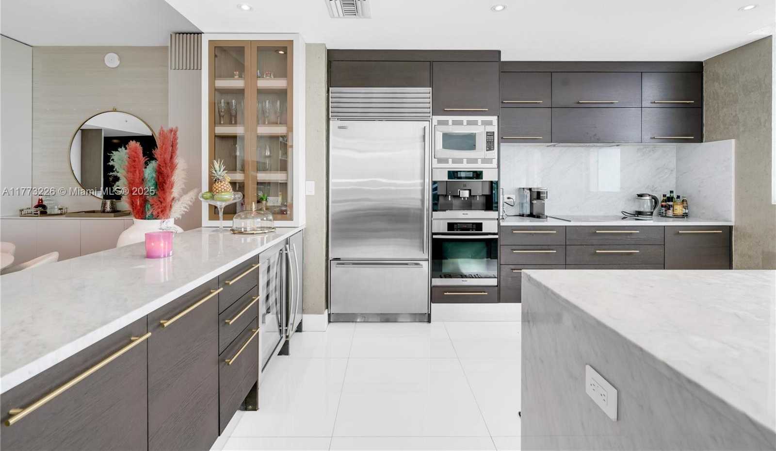 Small Image of 900 BISCAYNE BLVD #6109, Miami Number 9