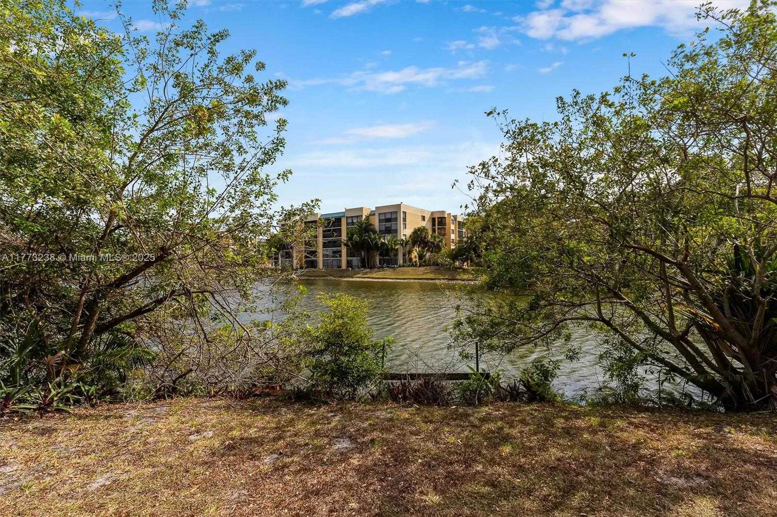 Small Image of 6563 RACQUET CLUB DR #124, Lauderhill Number 21