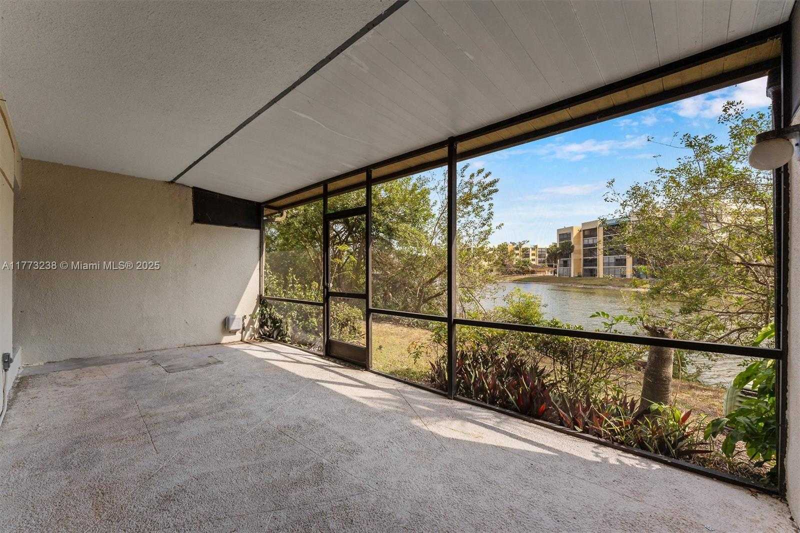 Small Image of 6563 RACQUET CLUB DR #124, Lauderhill Number 6