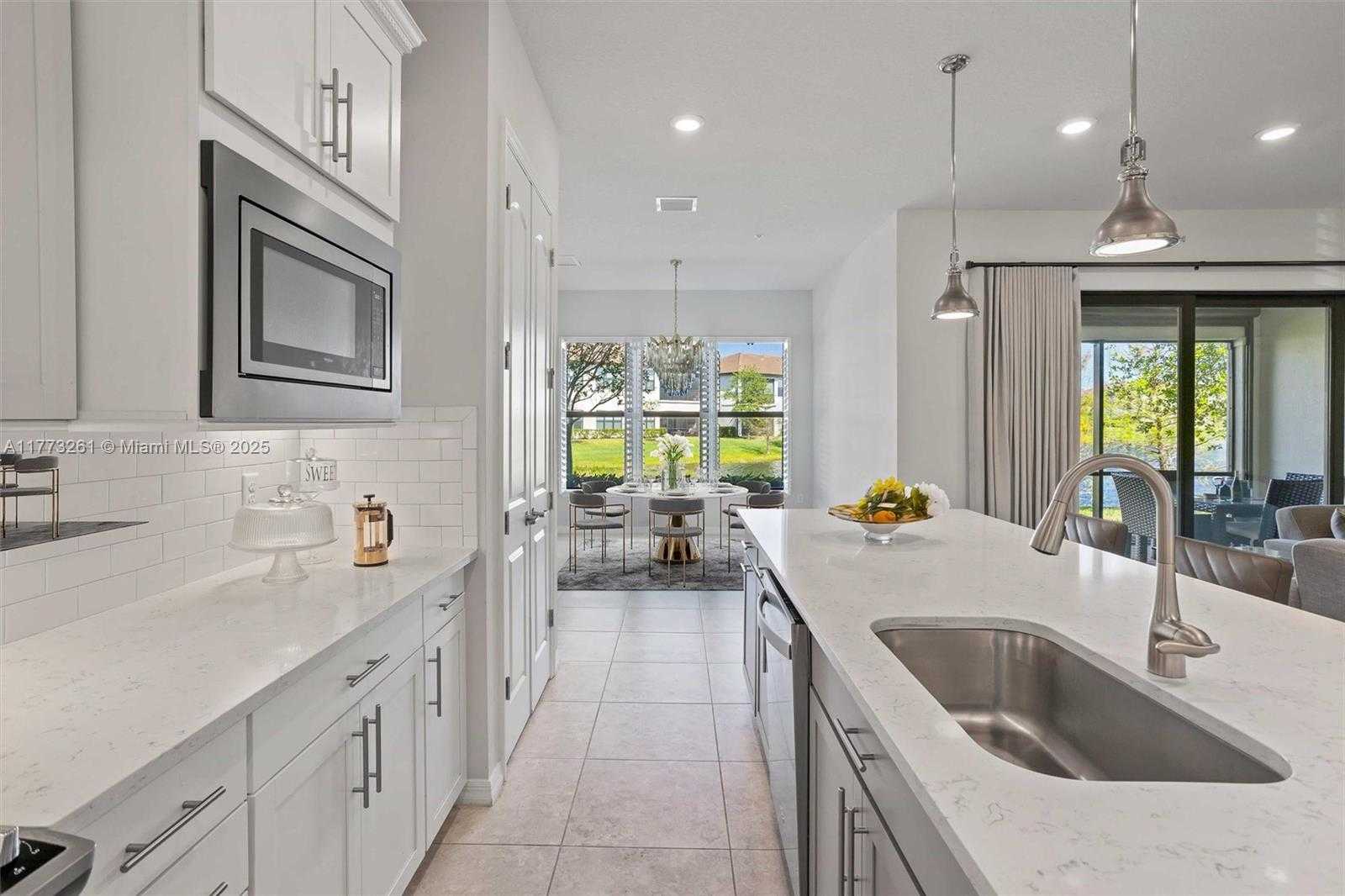 Small Image of 21824 CANADENSIS CIR #102, Boca Raton Number 11