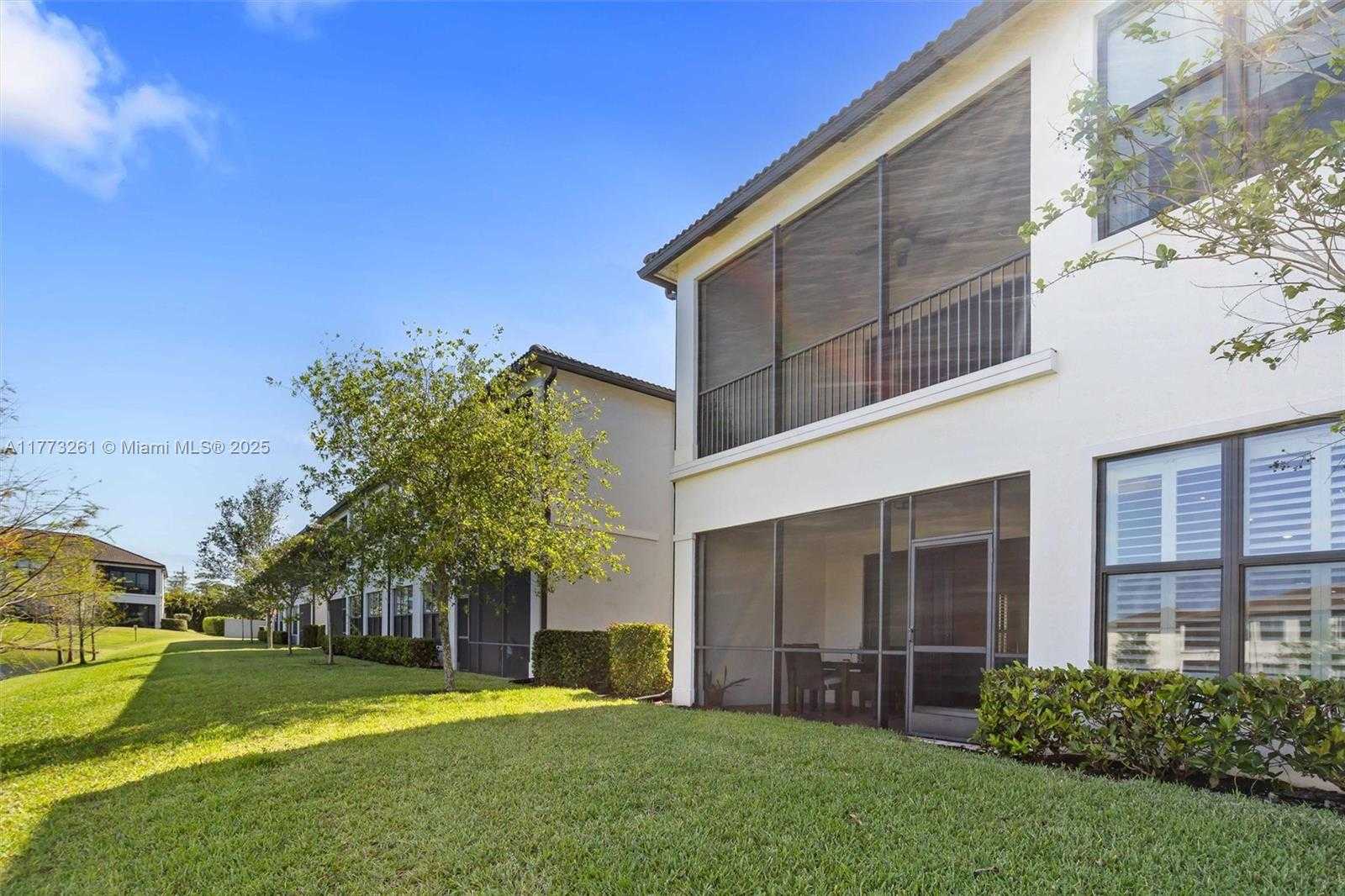 Small Image of 21824 CANADENSIS CIR #102, Boca Raton Number 18
