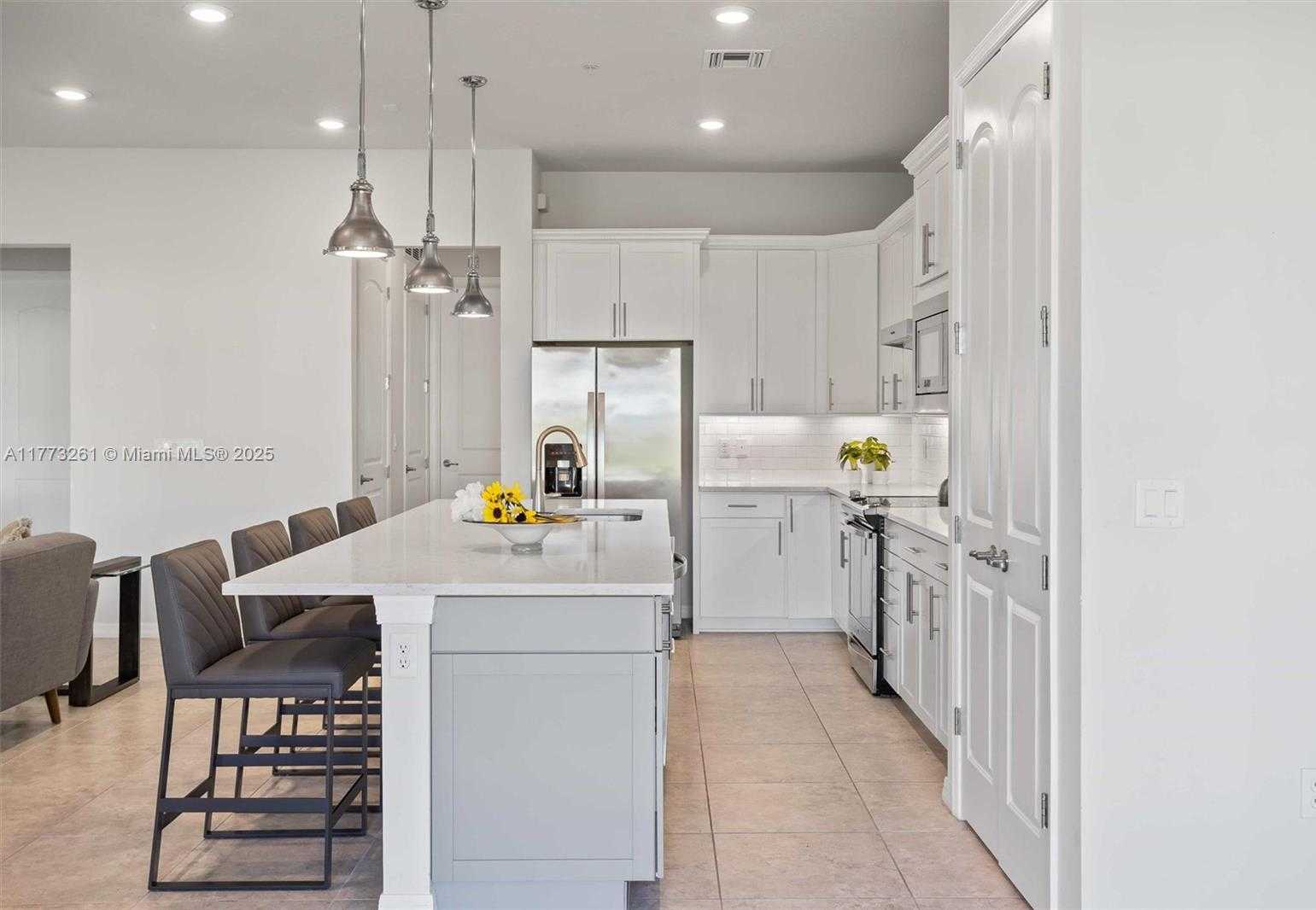 Small Image of 21824 CANADENSIS CIR #102, Boca Raton Number 7