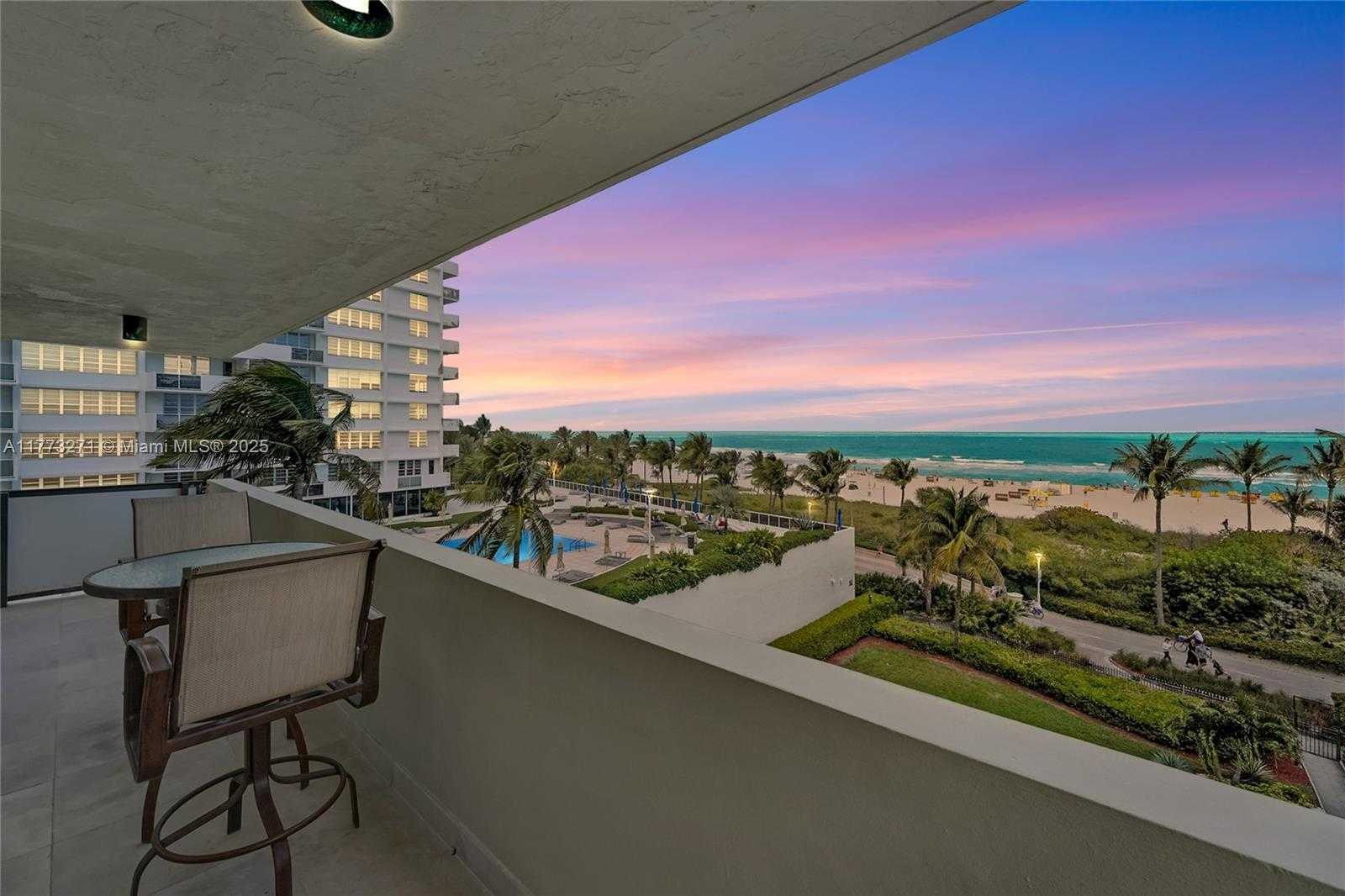 Small Image of 1623 COLLINS AVE #520, Miami Beach Number 2