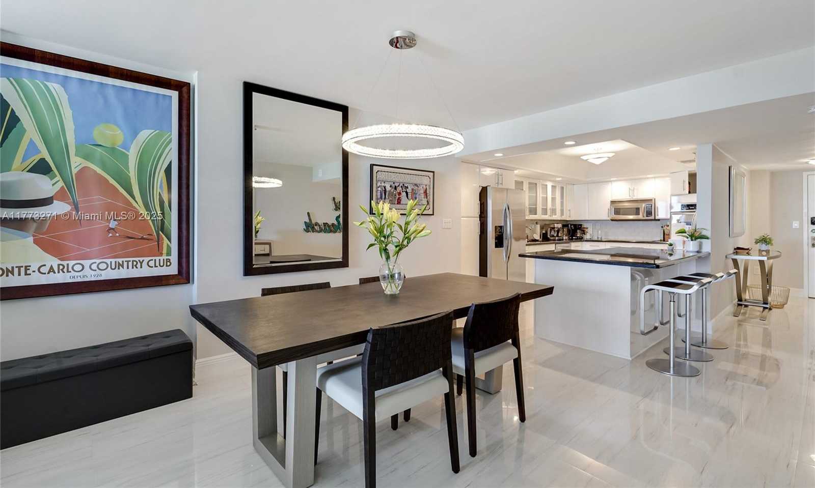 Small Image of 1623 COLLINS AVE #520, Miami Beach Number 5