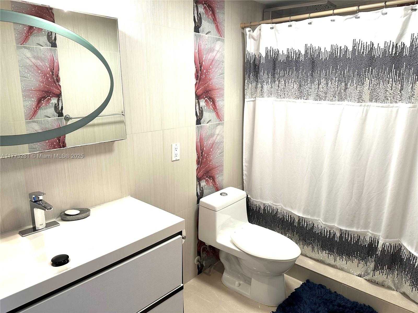 Small Image of 427 GOLDEN ISLES DR #5G, Hallandale Beach Number 31