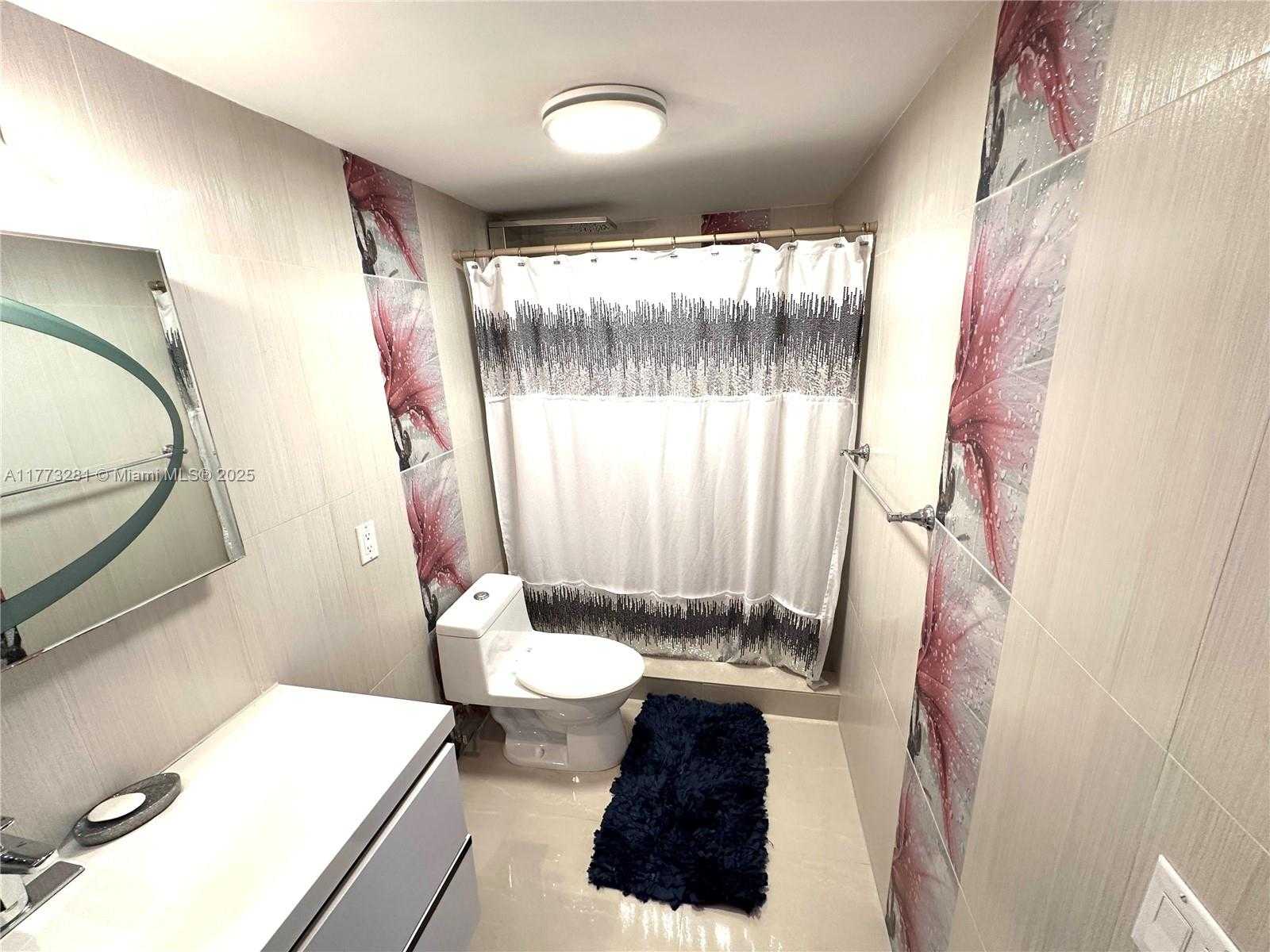 Small Image of 427 GOLDEN ISLES DR #5G, Hallandale Beach Number 32