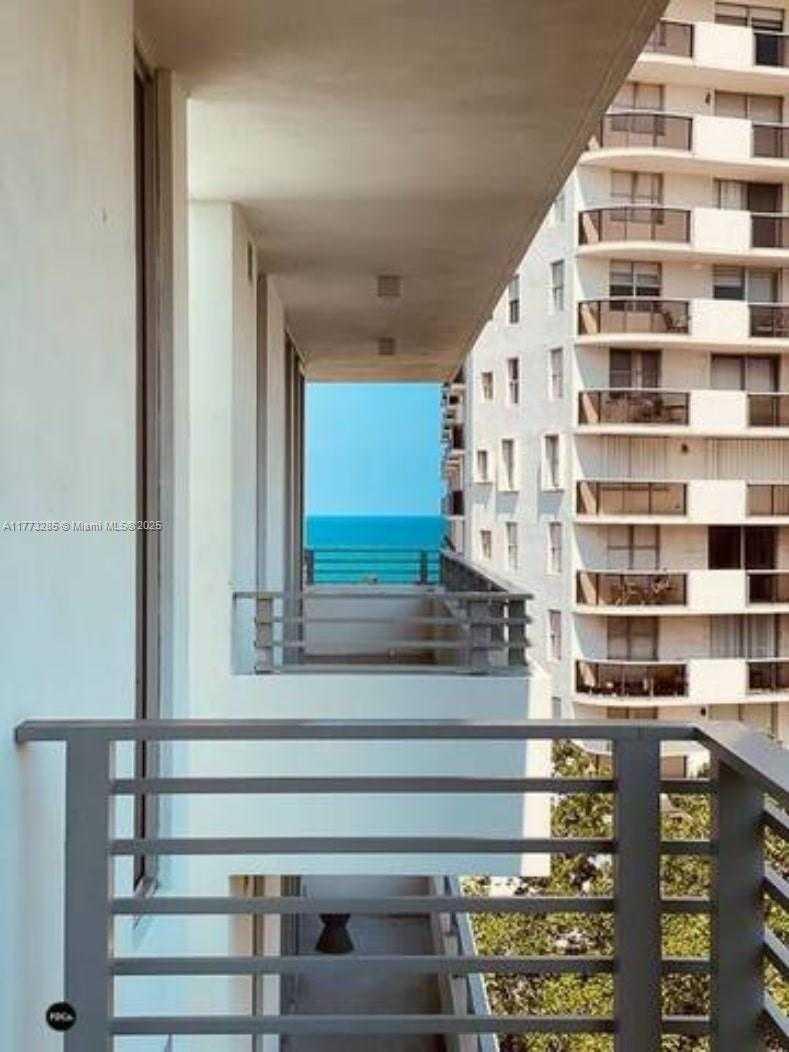 Small Image of 6080 COLLINS AVENUE #PH09, Miami Beach Number 9