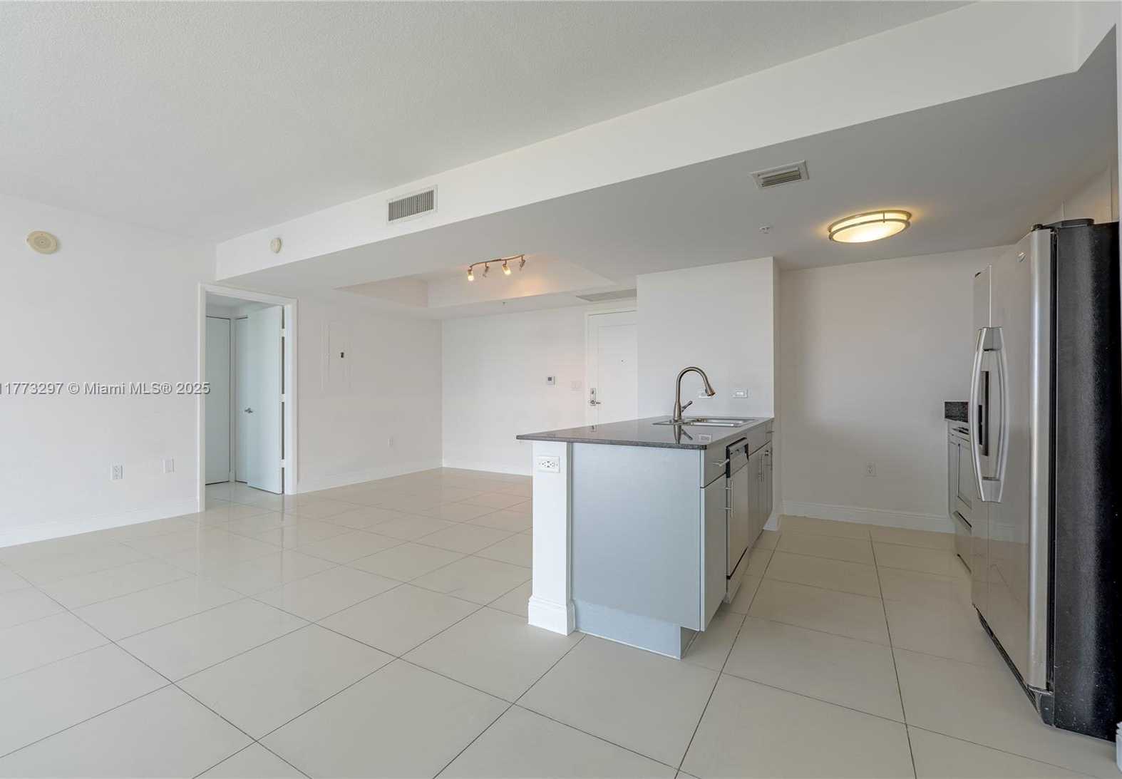 Small Image of 1861 NORTH WEST S RIVER DR #1904, Miami Number 4