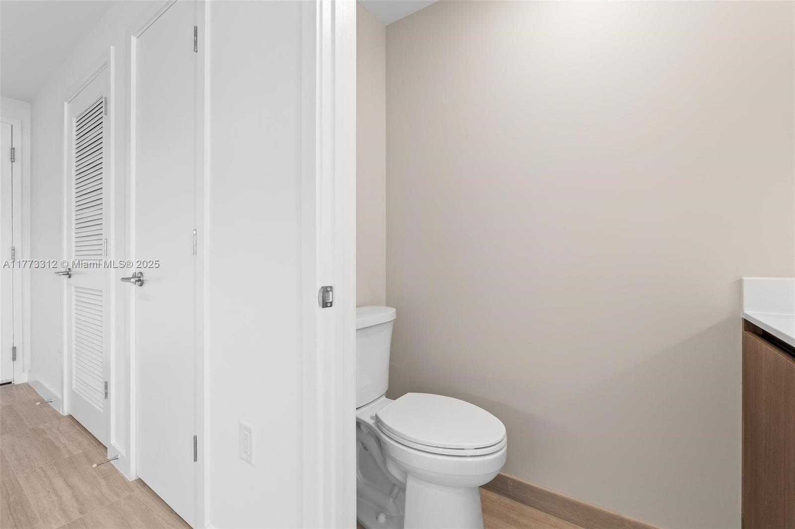 Small Image of 580 72ND #704, Miami Beach Number 12