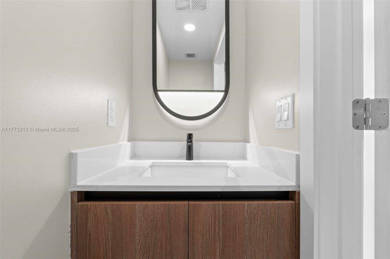 Small Image of 580 72ND #704, Miami Beach Number 13