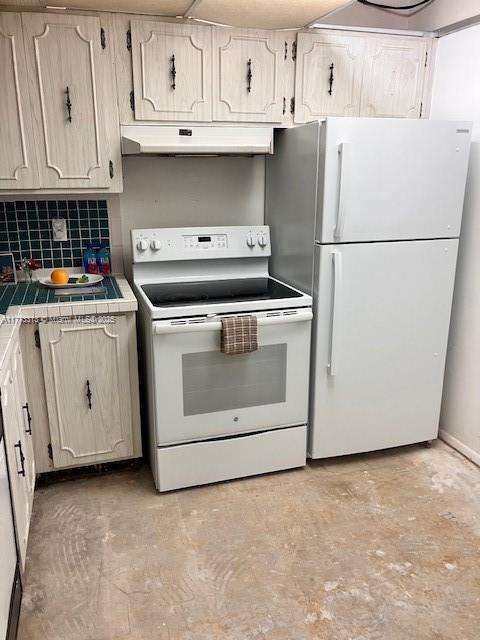 Small Image of 6700 CYPRESS RD #207, Plantation Number 2