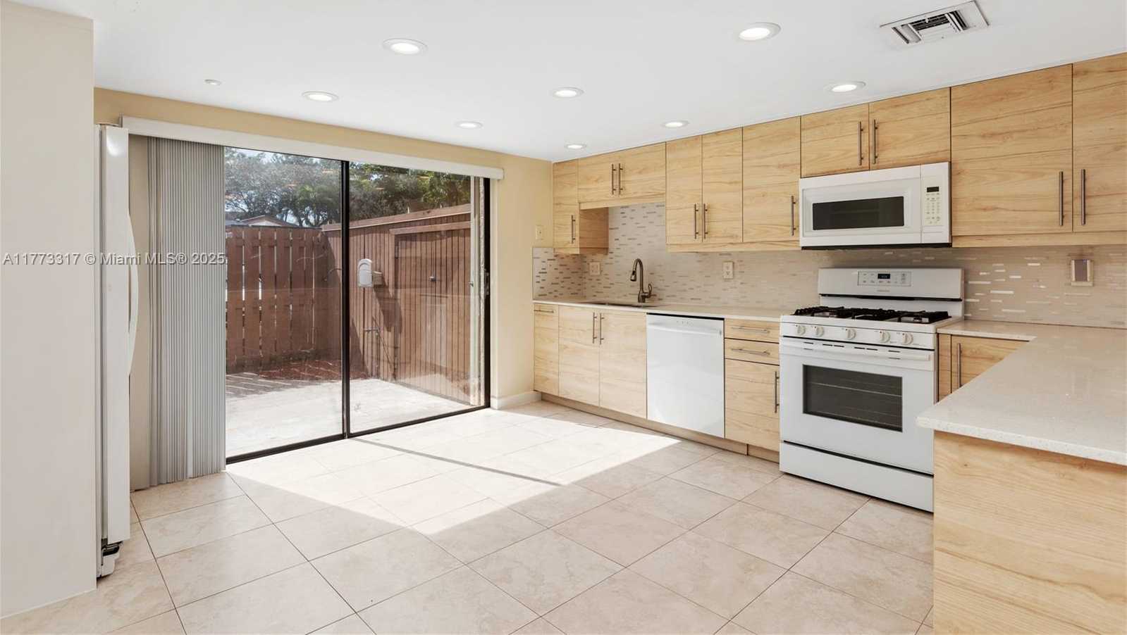 Small Image of 11466 SOUTH WEST 109TH RD #42X, Miami Number 32