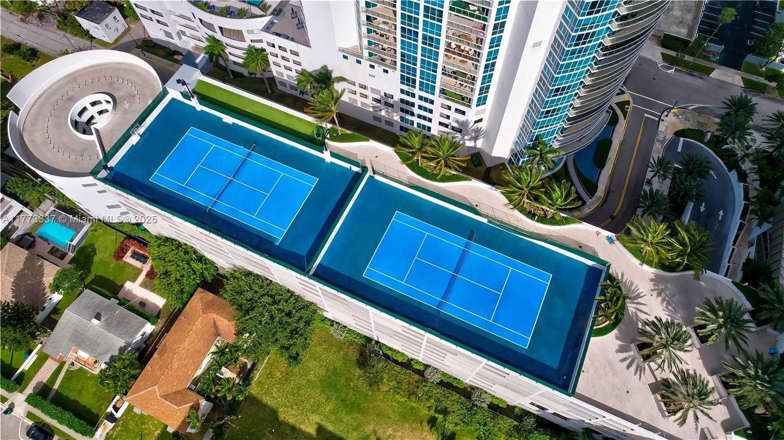 Small Image of 2900 NE 7th Ave, Miami, FL 33137, USA Number 16