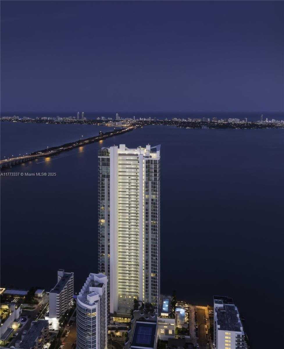 Small Image of 2900 NE 7th Ave, Miami, FL 33137, USA Number 25