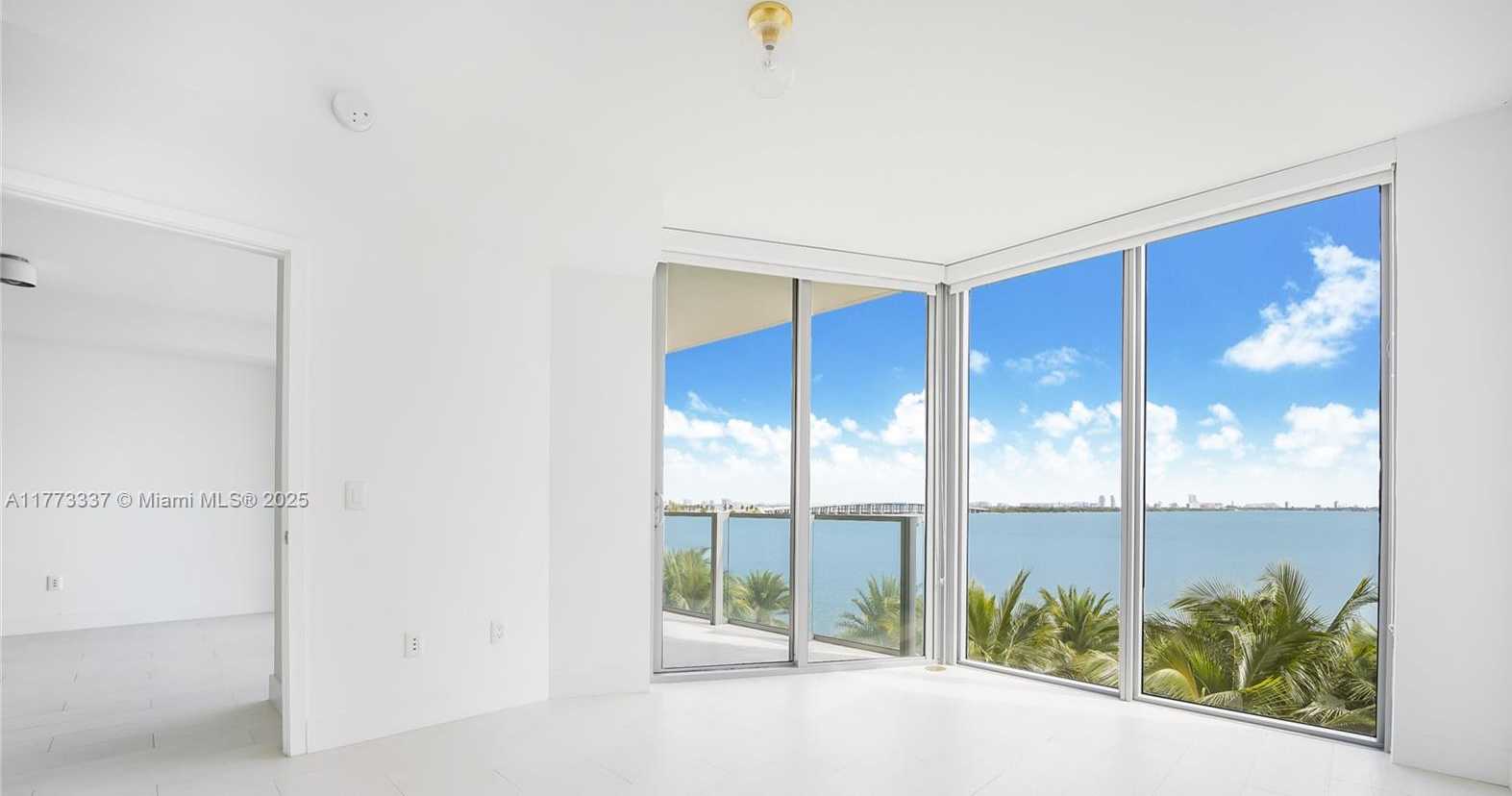 Small Image of 2900 NE 7th Ave, Miami, FL 33137, USA Number 4