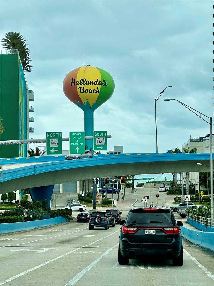 Small Image of 1893 SOUTH OCEAN DR #601, Hallandale Beach Number 3