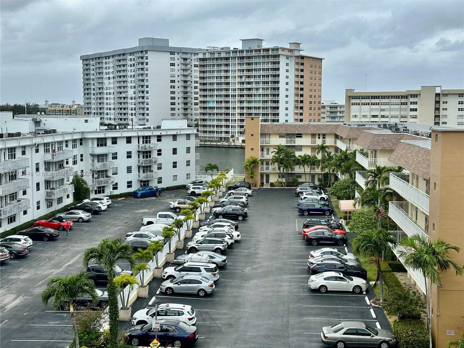 Small Image of 1893 SOUTH OCEAN DR #601, Hallandale Beach Number 6