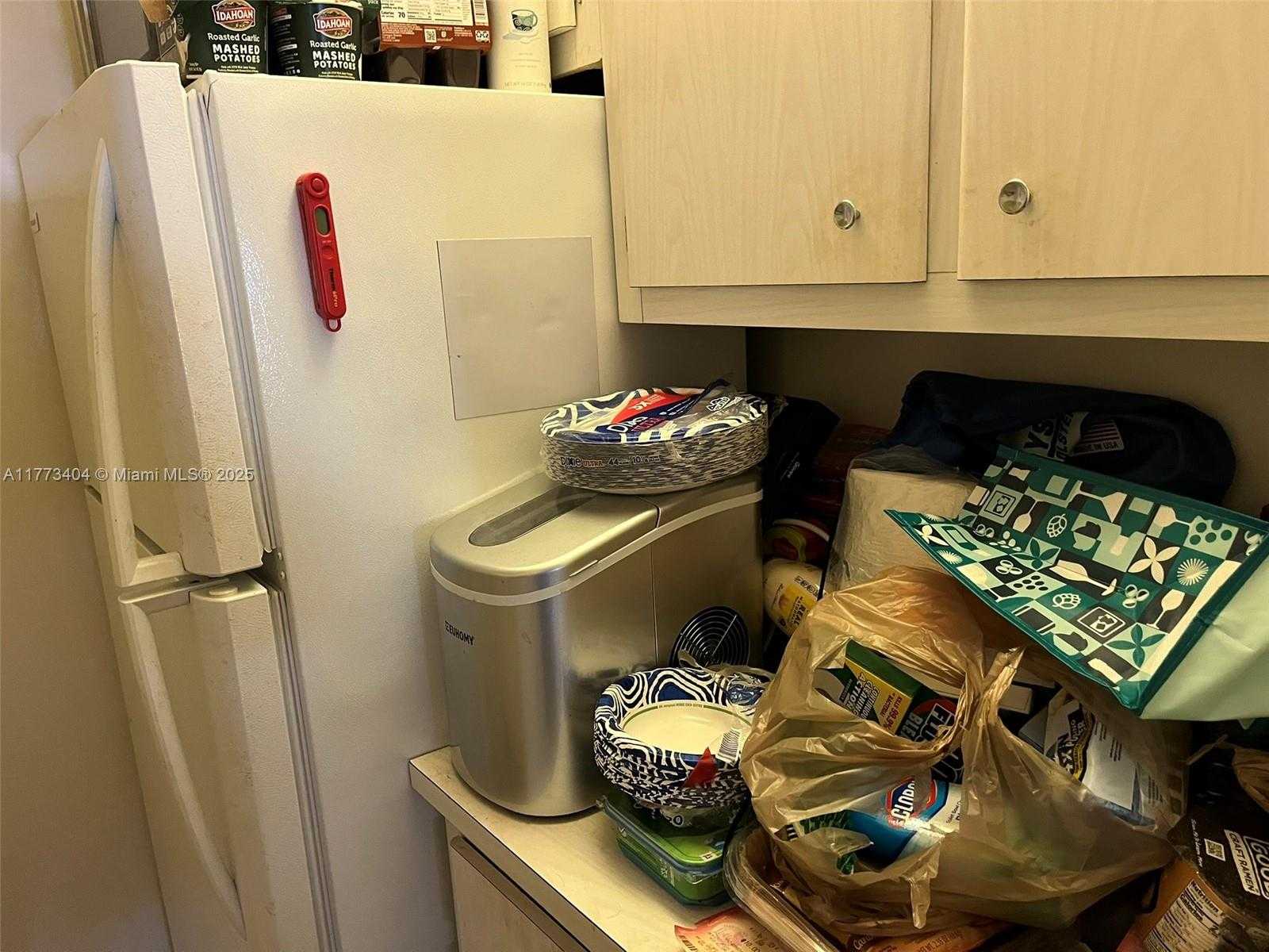 Small Image of 1821 NE 62nd St, Fort Lauderdale, FL 33308, USA Number 4