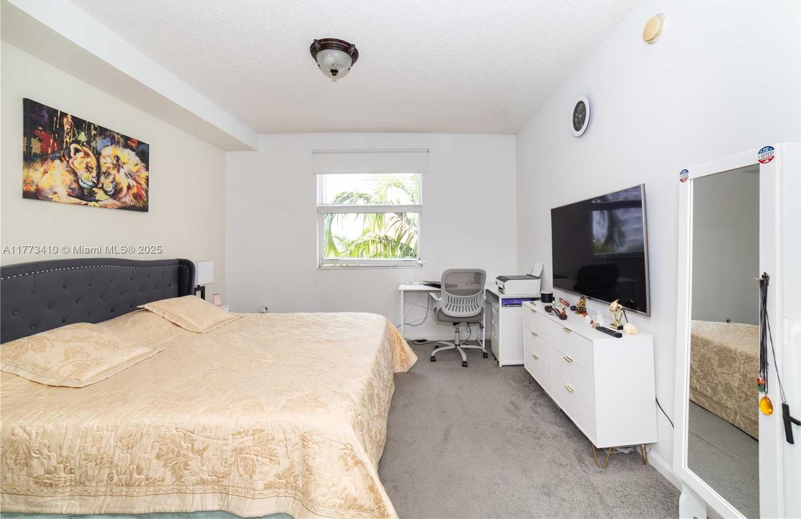Small Image of 17125 NORTH BAY RD #3605, Sunny Isles Beach Number 22