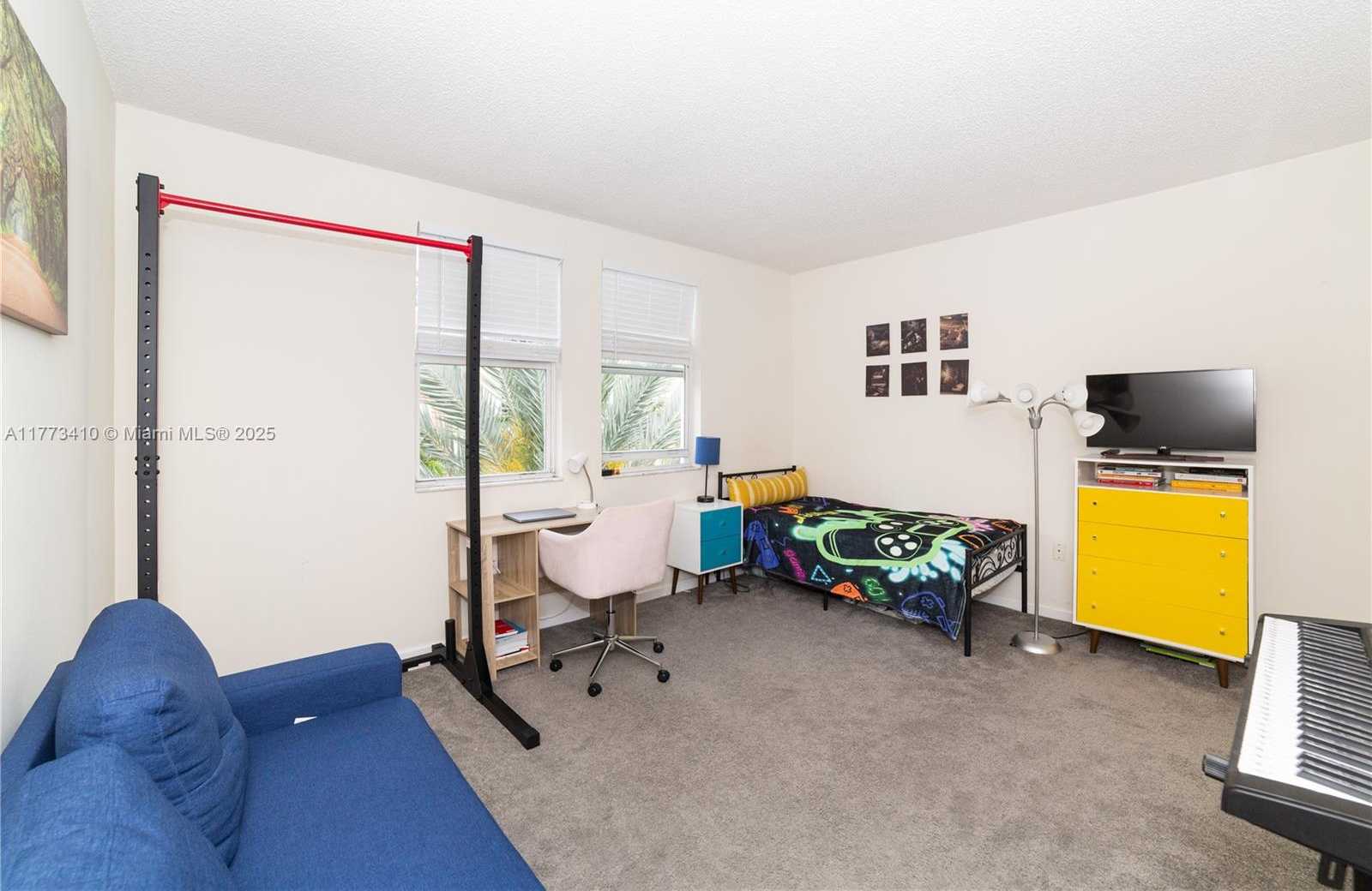 Small Image of 17125 NORTH BAY RD #3605, Sunny Isles Beach Number 35