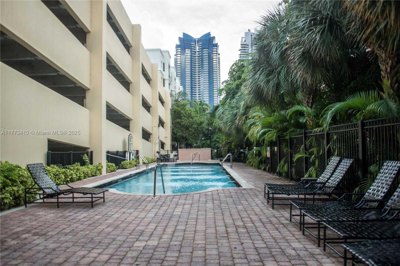 Small Image of 17125 NORTH BAY RD #3605, Sunny Isles Beach Number 64