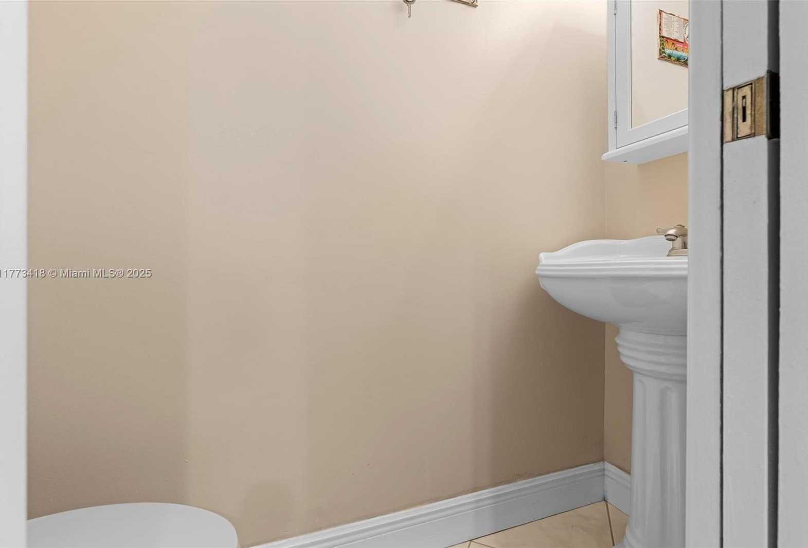 Small Image of 5525 WEST 26TH CT #202, Hialeah Number 12