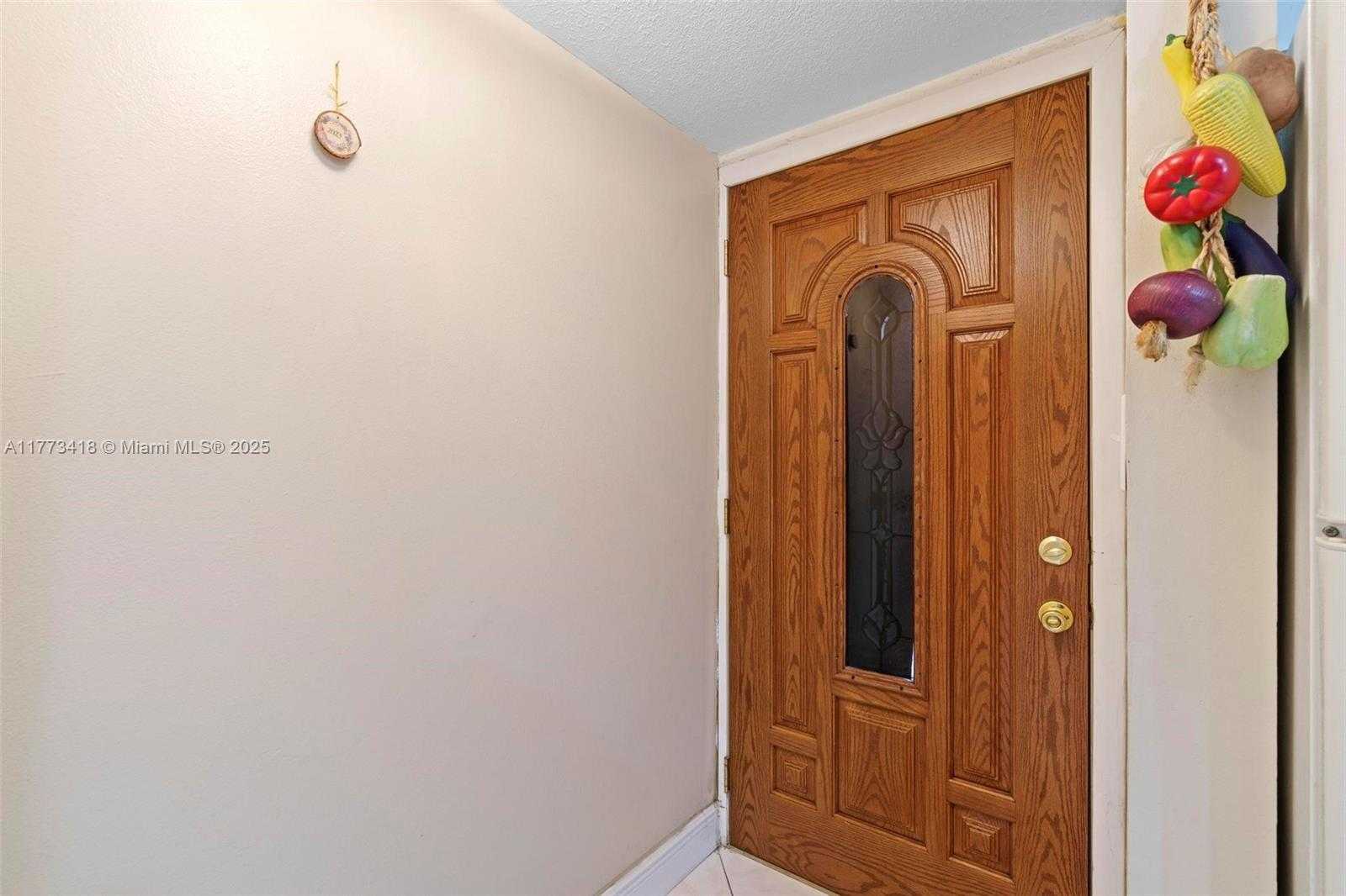 Small Image of 5525 WEST 26TH CT #202, Hialeah Number 3
