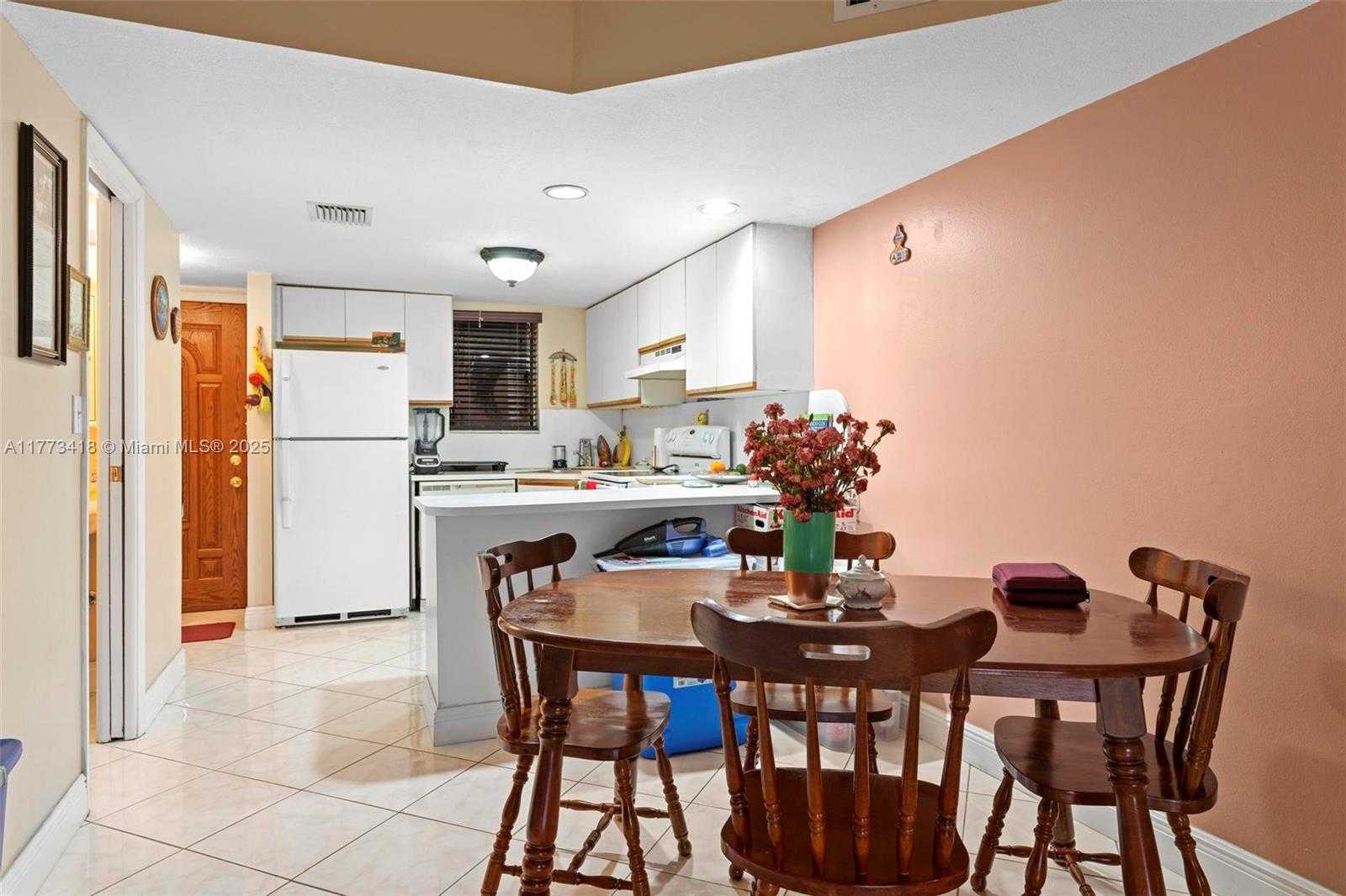 Small Image of 5525 WEST 26TH CT #202, Hialeah Number 9