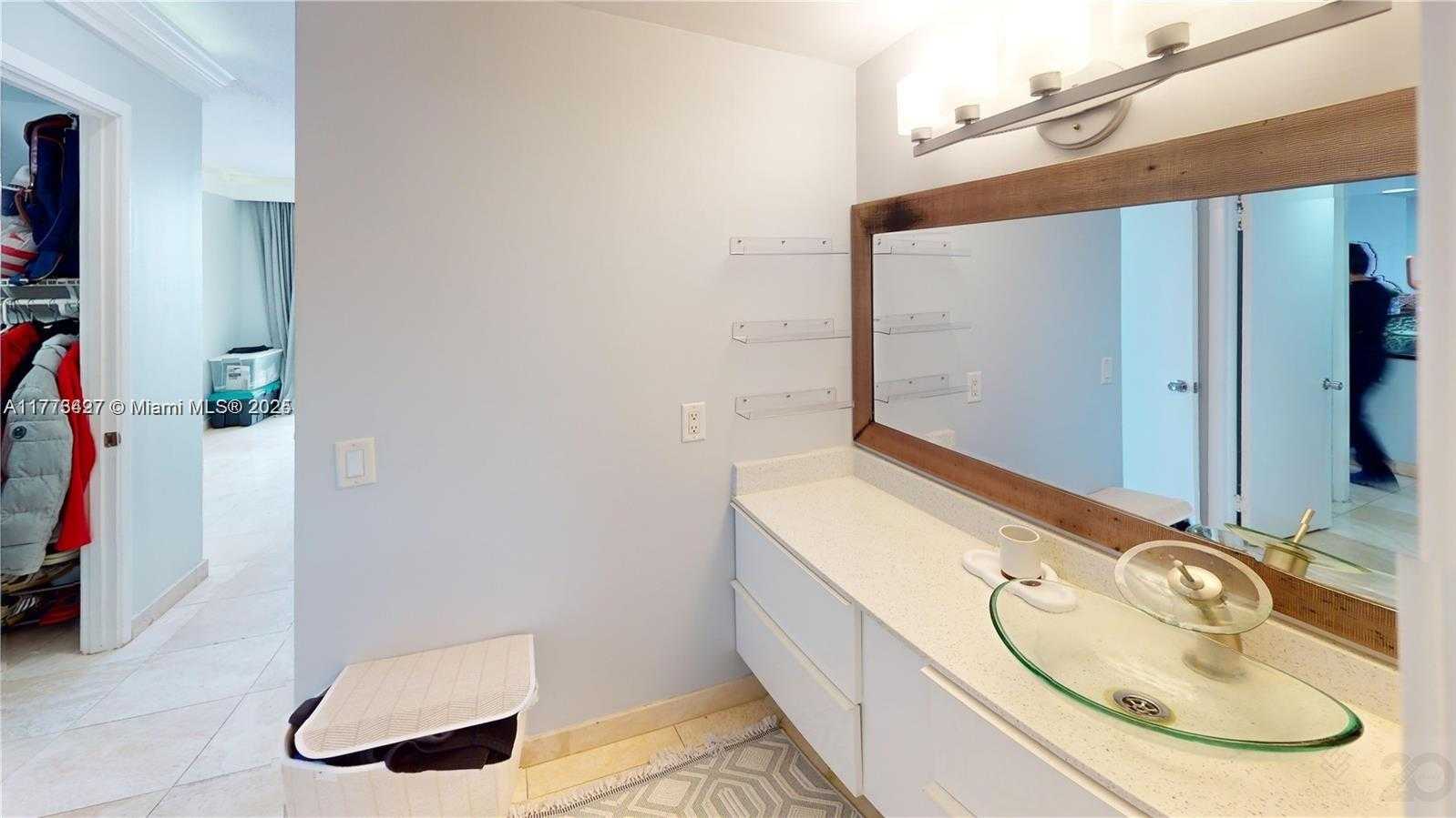 Small Image of 1351 NORTH EAST MIAMI GARDENS DR #704E, Miami Number 10