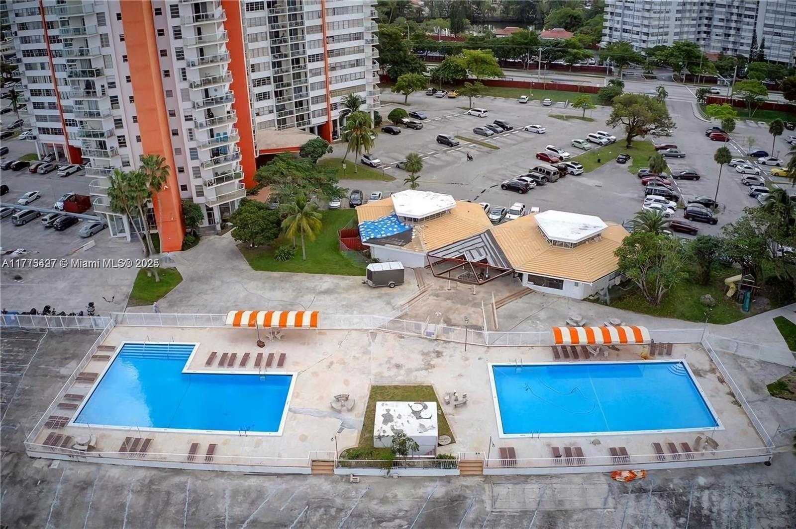 Small Image of 1351 NORTH EAST MIAMI GARDENS DR #704E, Miami Number 34