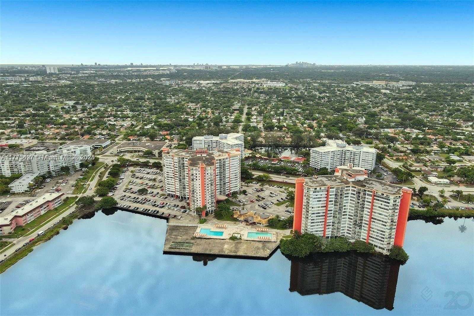 Small Image of 1351 NORTH EAST MIAMI GARDENS DR #704E, Miami Number 55