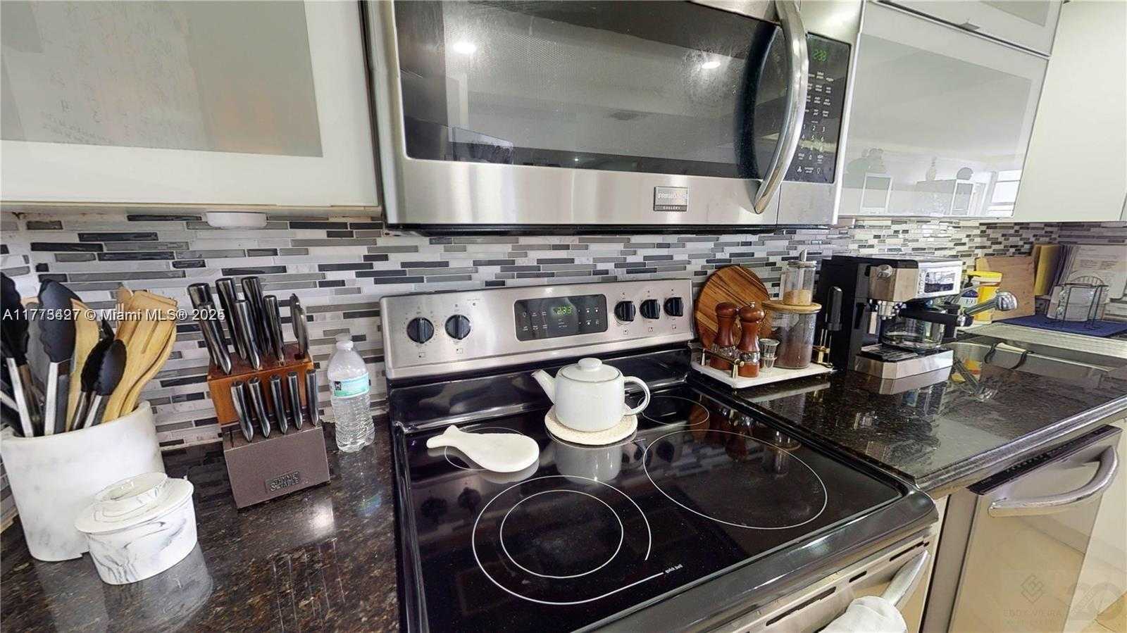 Small Image of 1351 NORTH EAST MIAMI GARDENS DR #704E, Miami Number 66