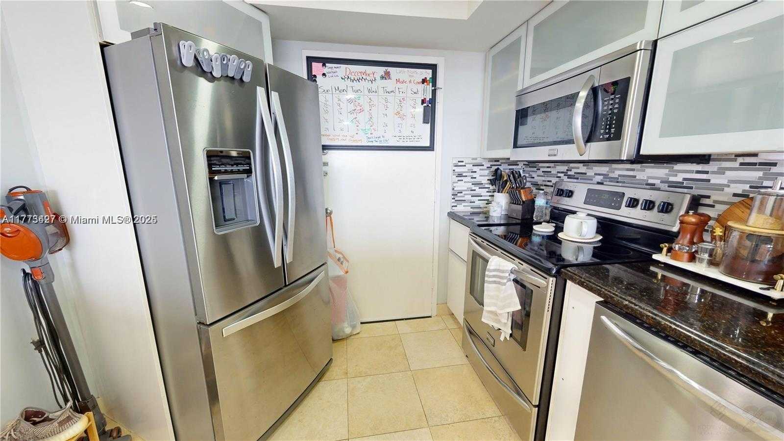 Small Image of 1351 NORTH EAST MIAMI GARDENS DR #704E, Miami Number 67