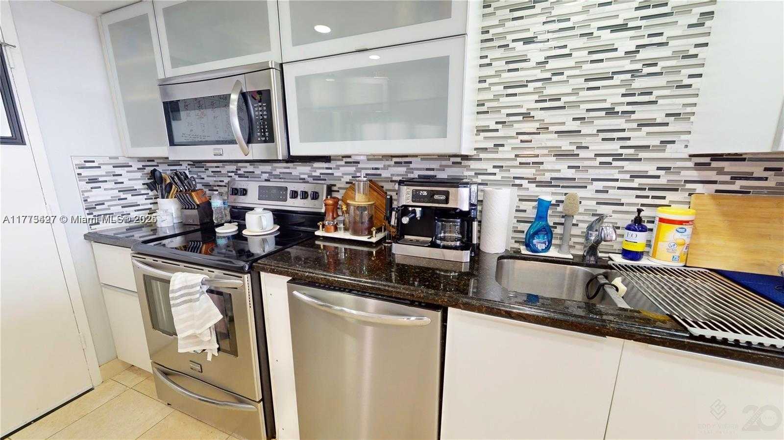 Small Image of 1351 NORTH EAST MIAMI GARDENS DR #704E, Miami Number 68
