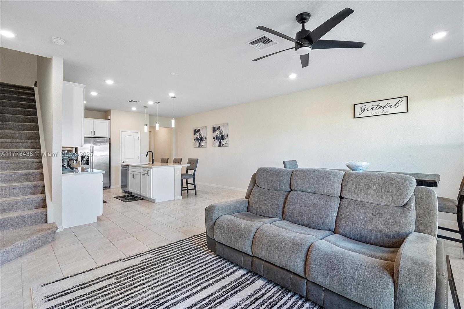 Small Image of 2157 SOUTH APPLETON CIR S #2157, Oakland Park Number 13