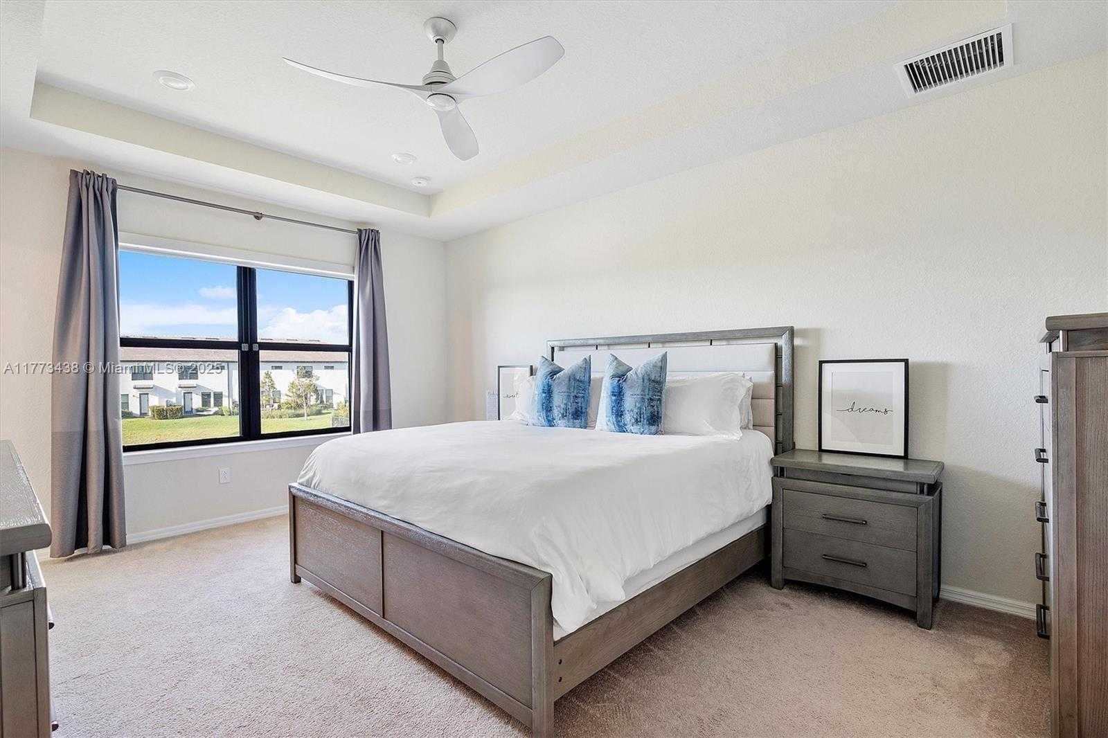 Small Image of 2157 SOUTH APPLETON CIR S #2157, Oakland Park Number 16