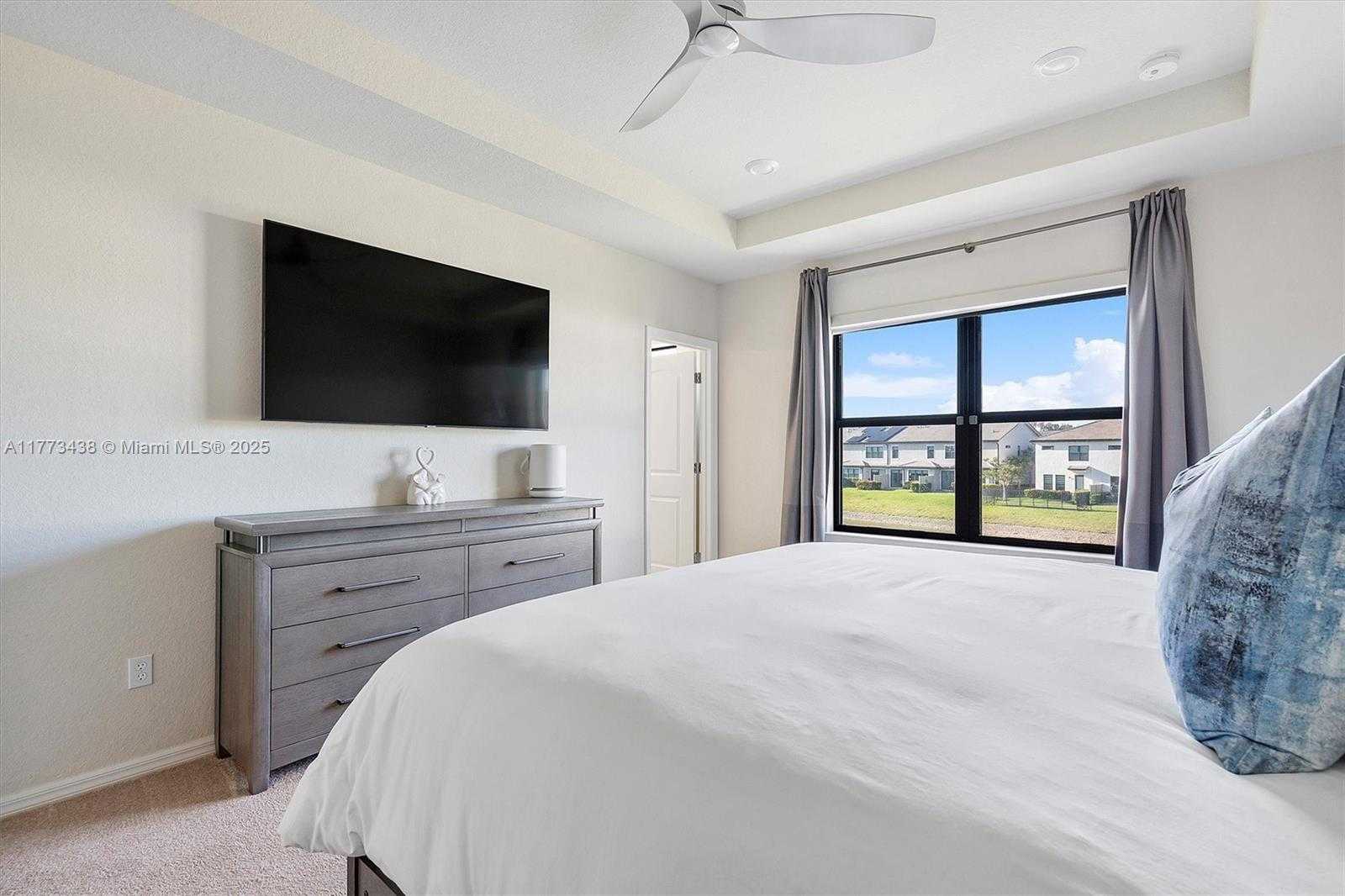 Small Image of 2157 SOUTH APPLETON CIR S #2157, Oakland Park Number 17