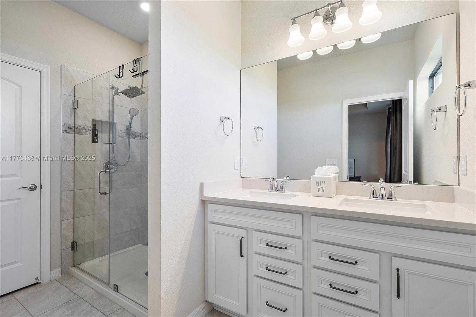 Small Image of 2157 SOUTH APPLETON CIR S #2157, Oakland Park Number 18