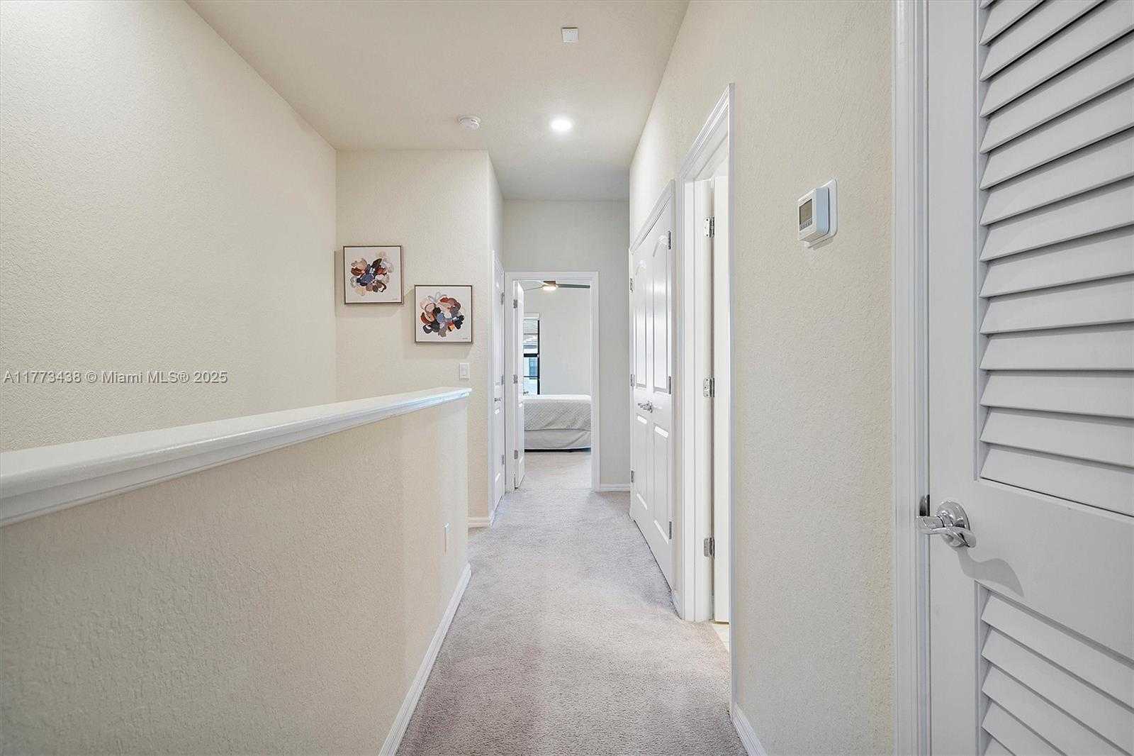 Small Image of 2157 SOUTH APPLETON CIR S #2157, Oakland Park Number 22