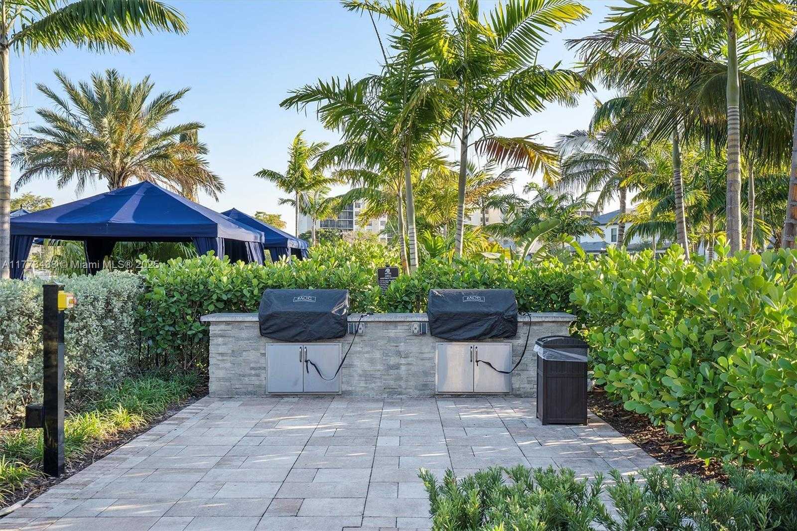 Small Image of 2157 SOUTH APPLETON CIR S #2157, Oakland Park Number 40