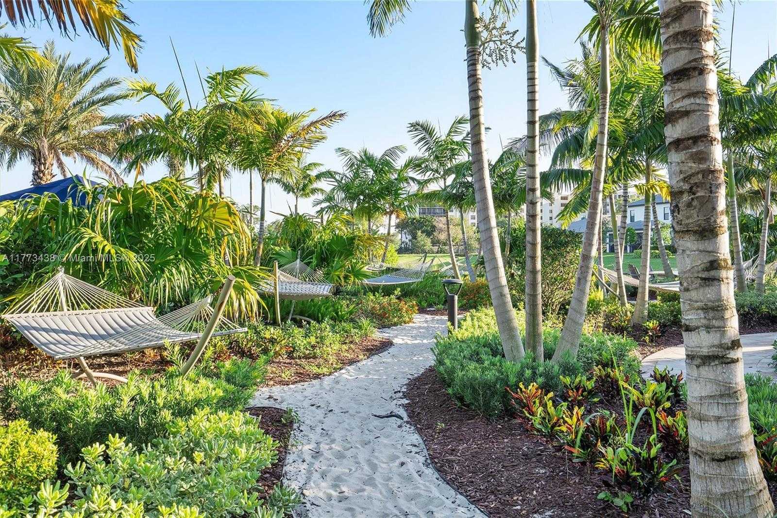 Small Image of 2157 SOUTH APPLETON CIR S #2157, Oakland Park Number 41