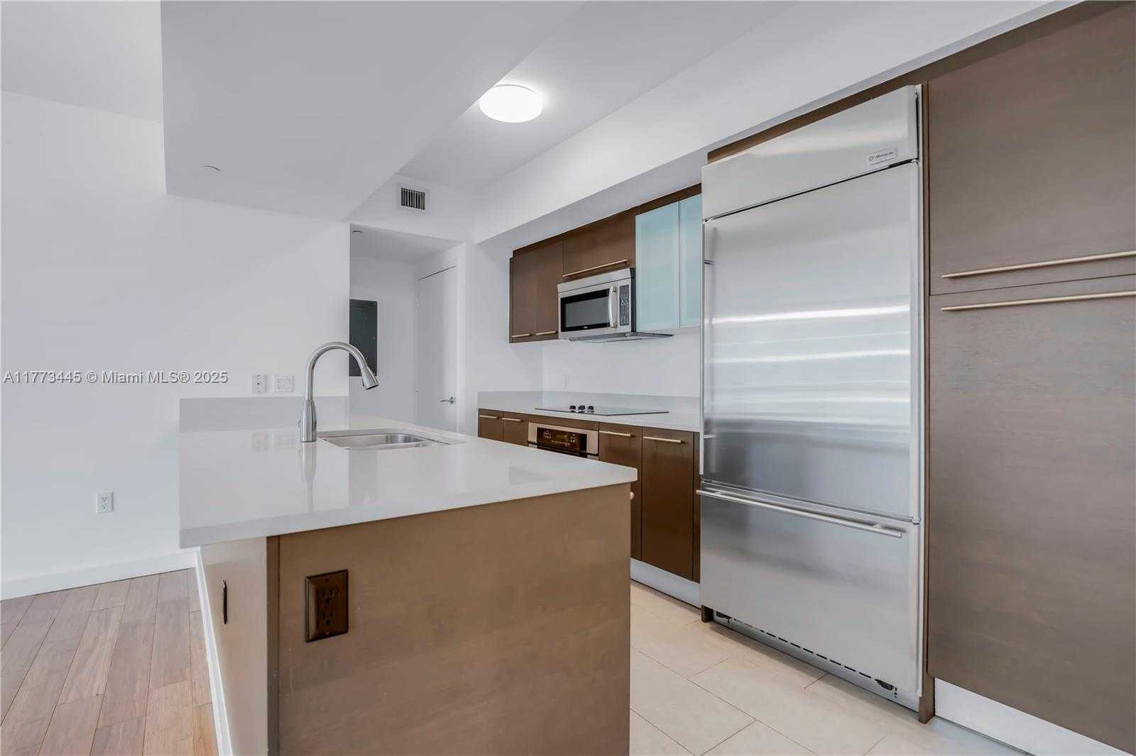 Small Image of 55 SOUTH EAST 6TH ST #3503, Miami Number 3
