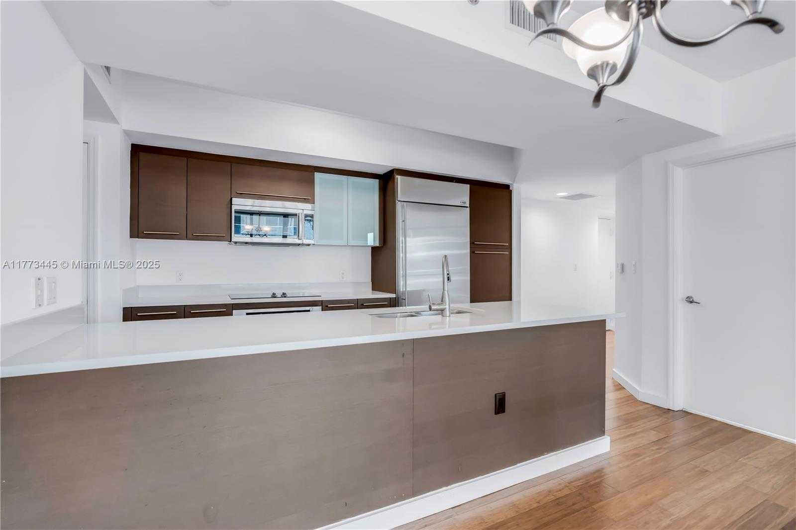 Small Image of 55 SOUTH EAST 6TH ST #3503, Miami Number 5