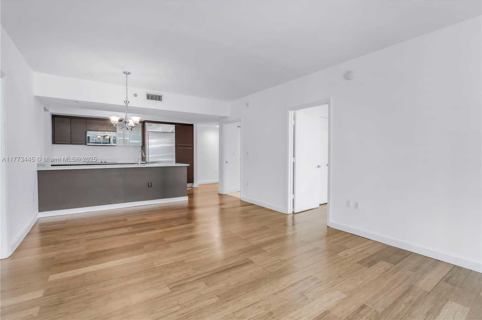 Small Image of 55 SOUTH EAST 6TH ST #3503, Miami Number 7
