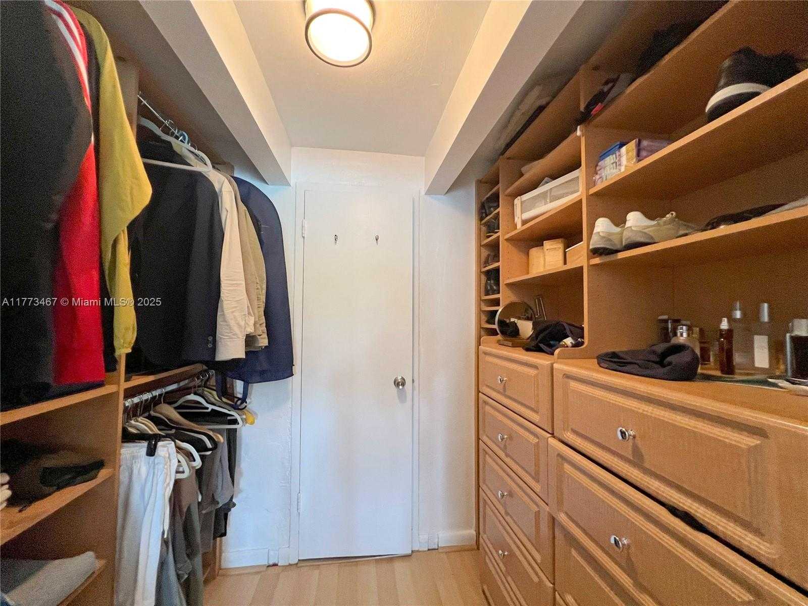 Small Image of 20 ISLAND AVE #210, Miami Beach Number 13