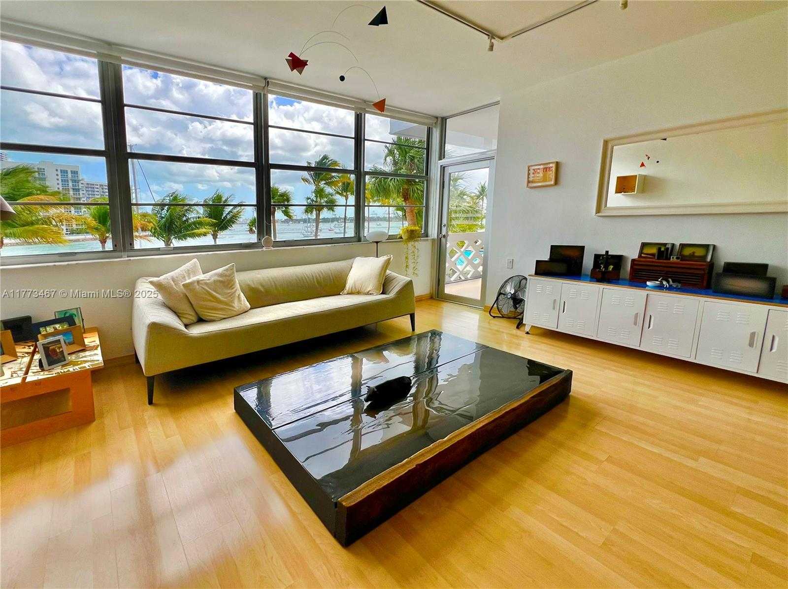 Small Image of 20 ISLAND AVE #210, Miami Beach Number 2