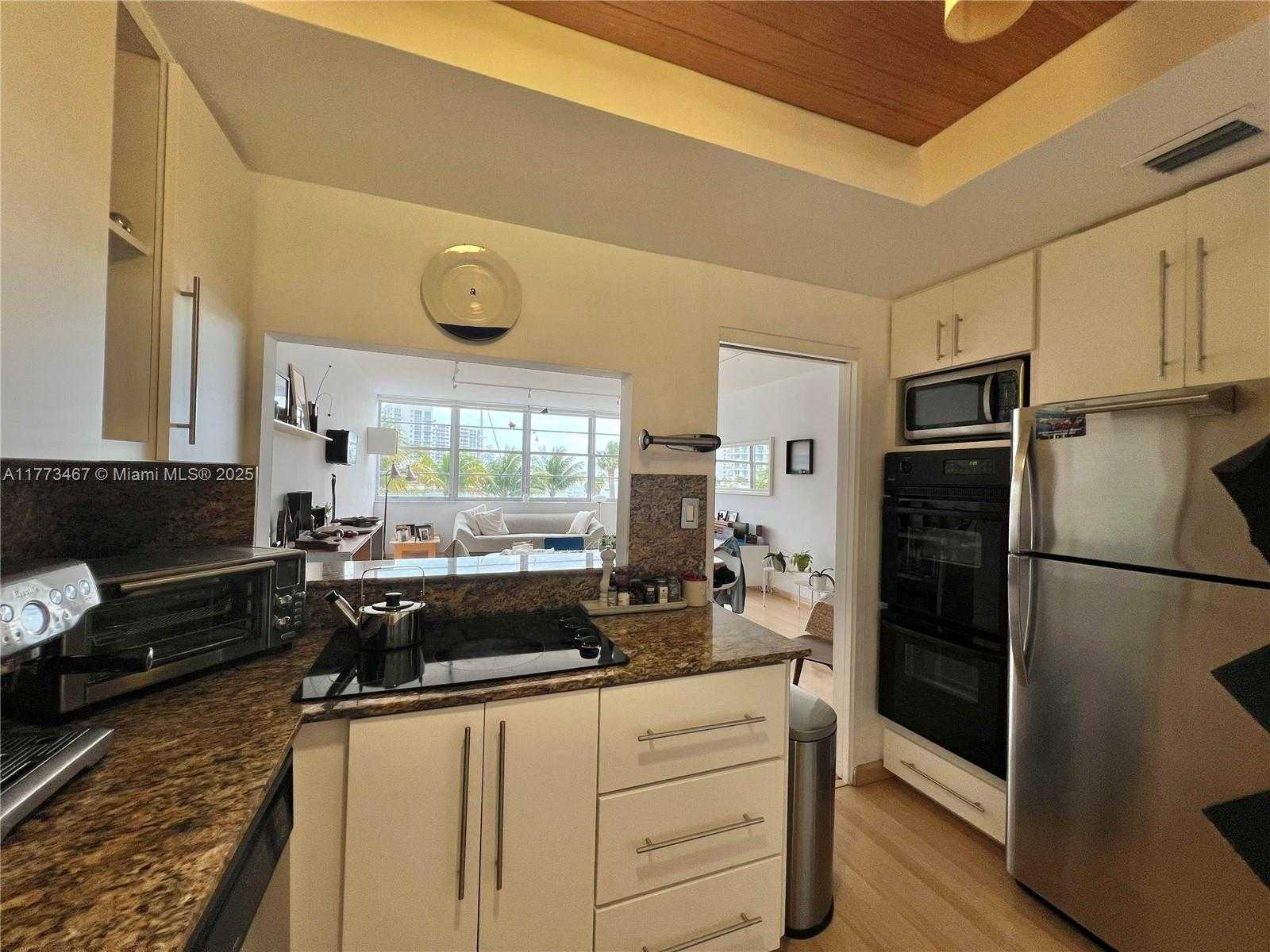 Small Image of 20 ISLAND AVE #210, Miami Beach Number 7