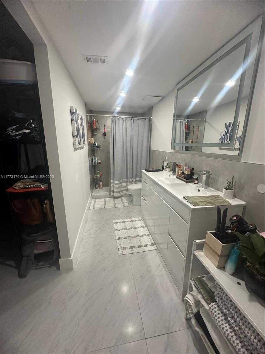 Small Image of 1080 94 ST #110, Bay Harbor Islands Number 16