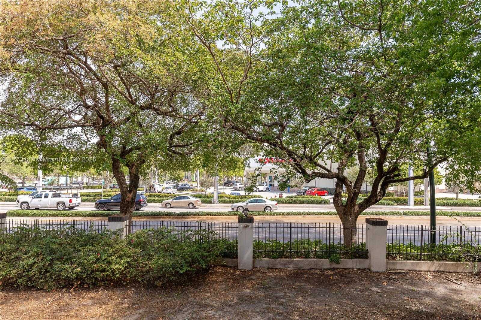 Small Image of 6890 NORTH KENDALL DRIVE #B202, Pinecrest Number 22